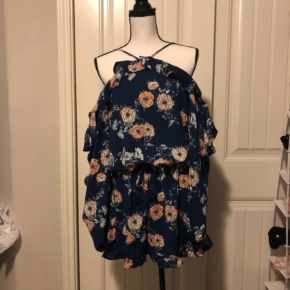 Off shoulder halter romper